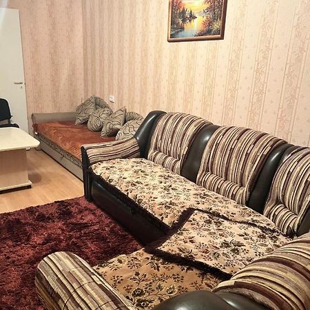 Ореховая горка Апартаменты с балконом и лифтом Нарва Екстер'єр фото