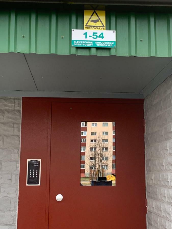 Ореховая горка Апартаменты с балконом и лифтом Нарва Екстер'єр фото