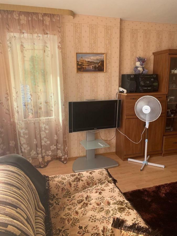 Ореховая горка Апартаменты с балконом и лифтом Нарва Екстер'єр фото